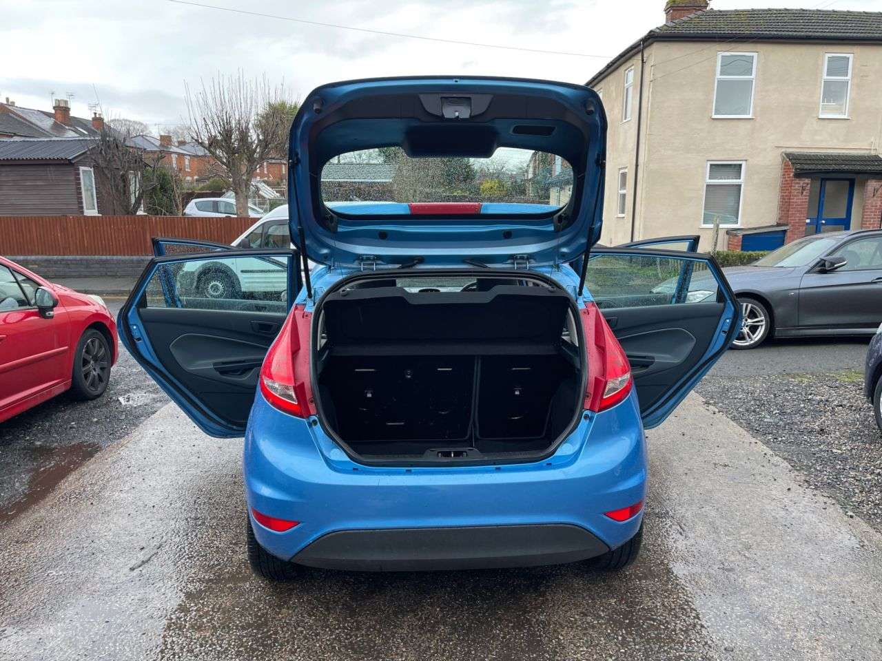 A 2010 FORD FIESTA 1.25 Edge Hatchback 5dr Petrol Manual (127 g/km, 59 bhp) A 2010 FORD FIESTA 1.25 Edge Hatchback 5dr Petrol Manual (127 g/km, 59 bhp)