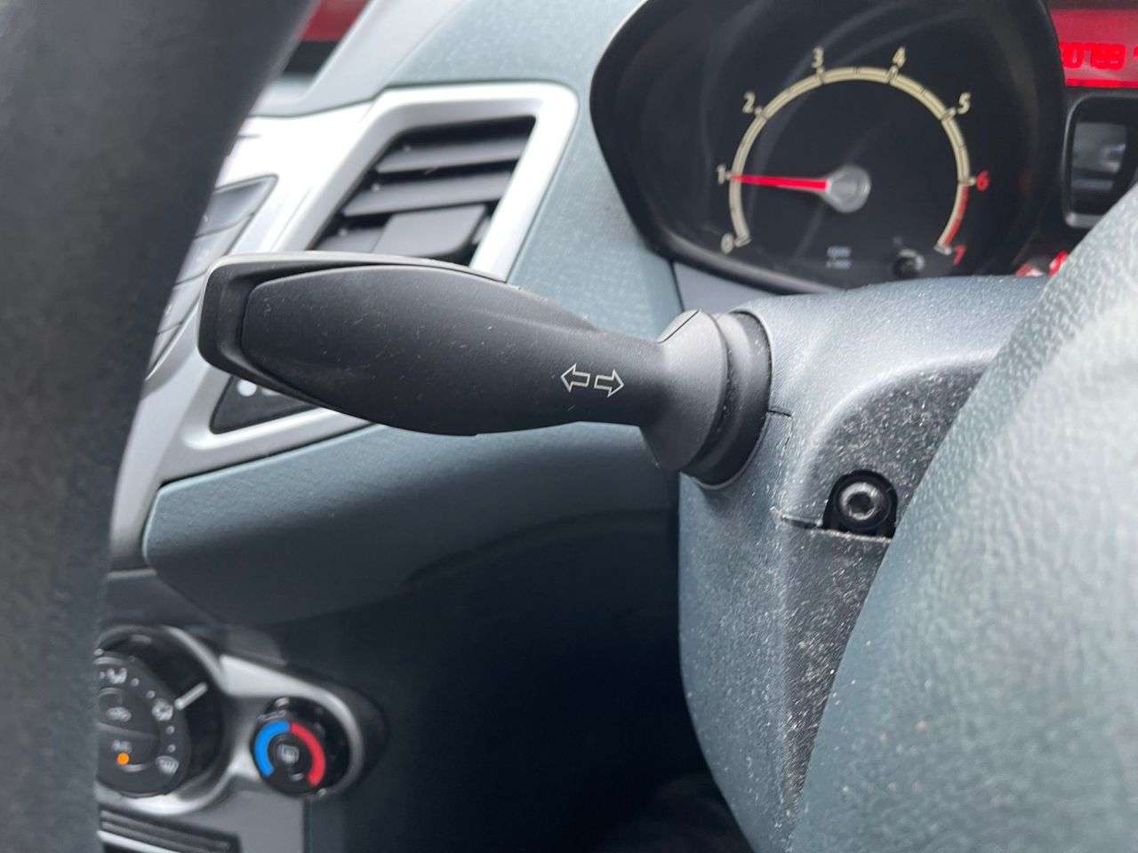 2010 FORD FIESTA 2010 FORD FIESTA