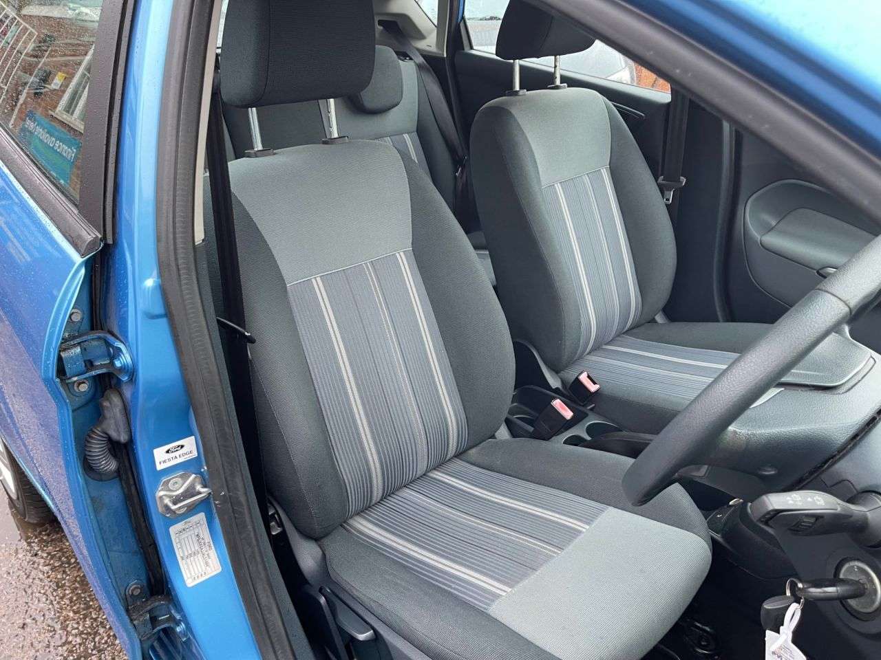 2010 FORD FIESTA 2010 FORD FIESTA