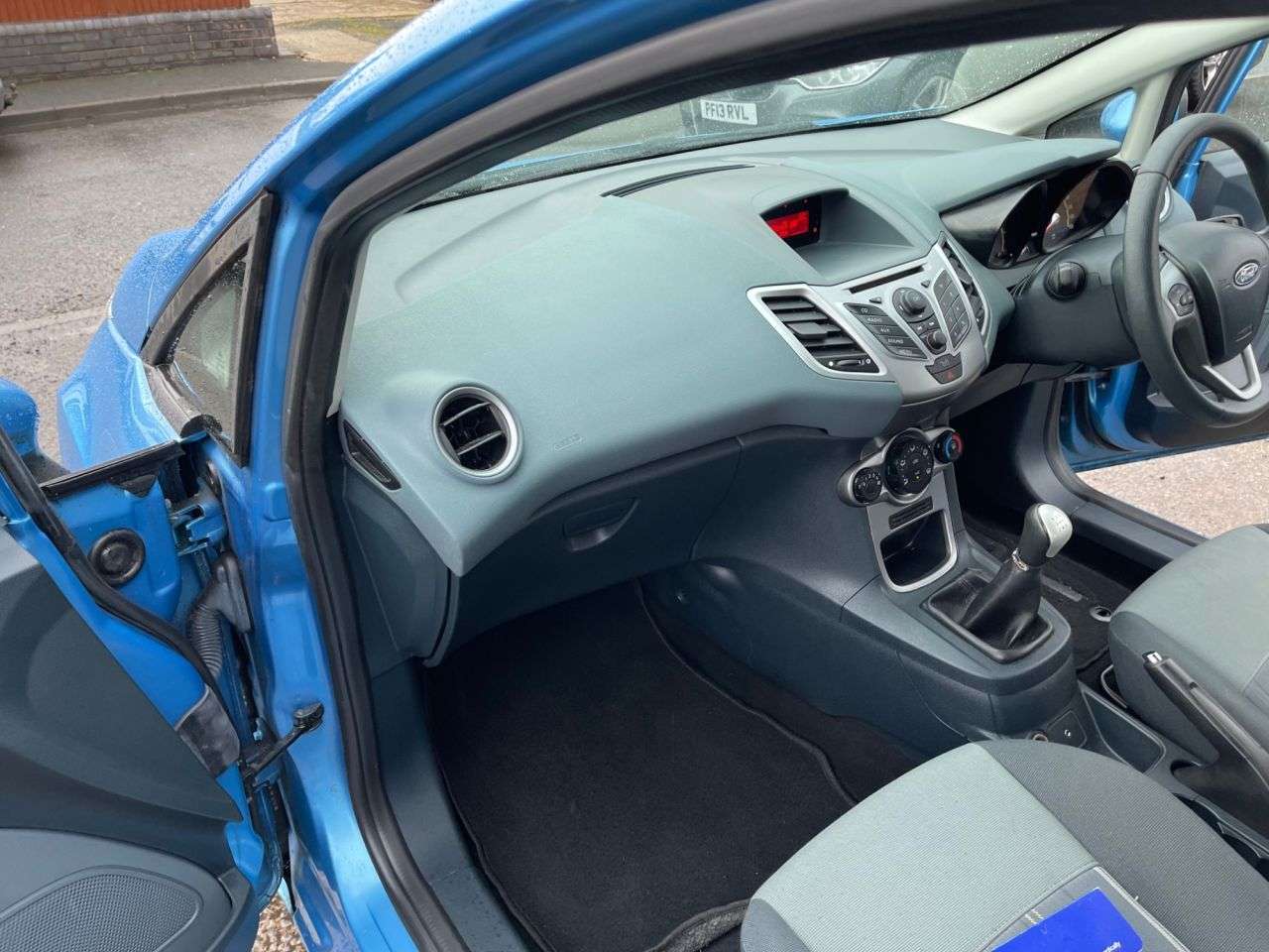 2010 FORD FIESTA 2010 FORD FIESTA