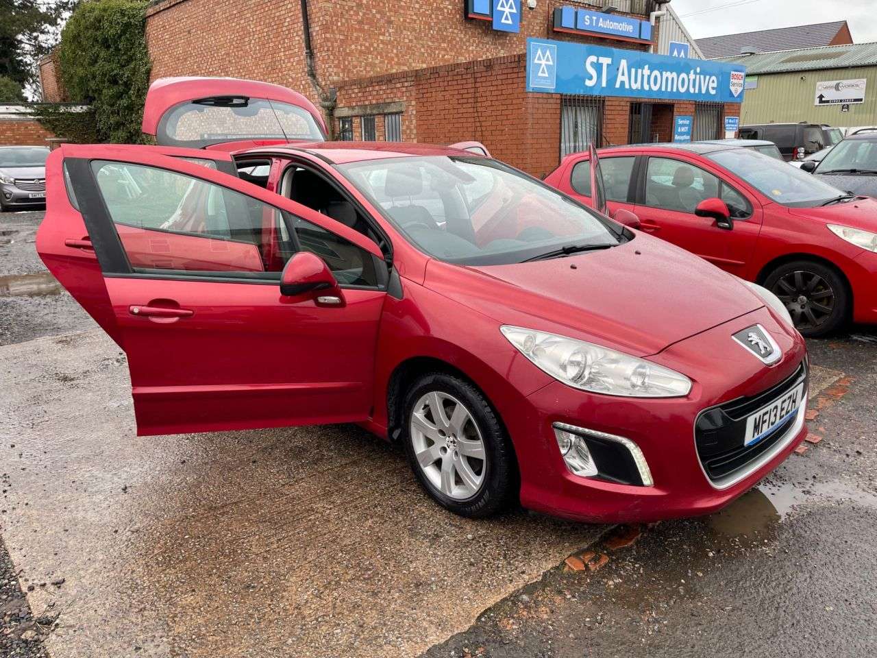 2013 PEUGEOT 308 2013 PEUGEOT 308