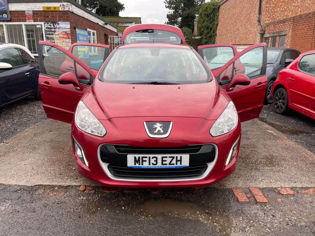 2013 PEUGEOT 308 2013 PEUGEOT 308