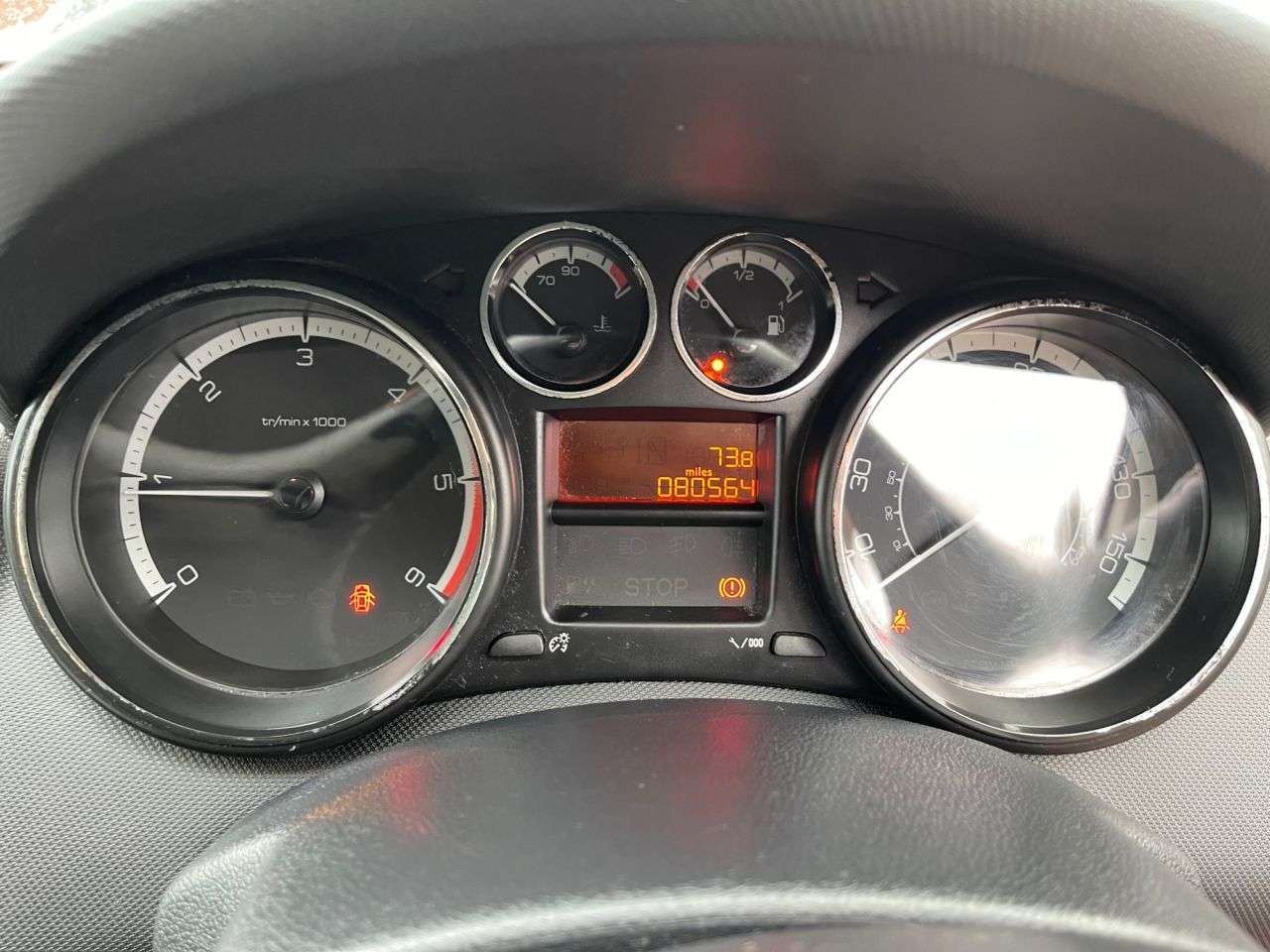 2013 PEUGEOT 308 2013 PEUGEOT 308