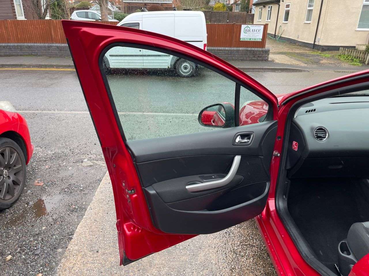 2013 PEUGEOT 308 2013 PEUGEOT 308