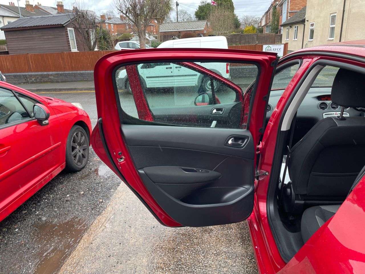 2013 PEUGEOT 308 2013 PEUGEOT 308