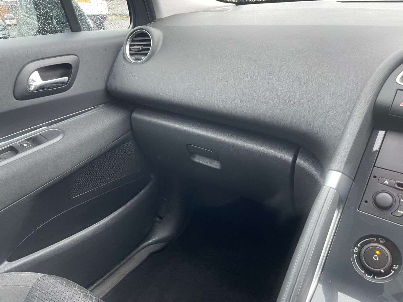 2014 PEUGEOT 3008 2014 PEUGEOT 3008