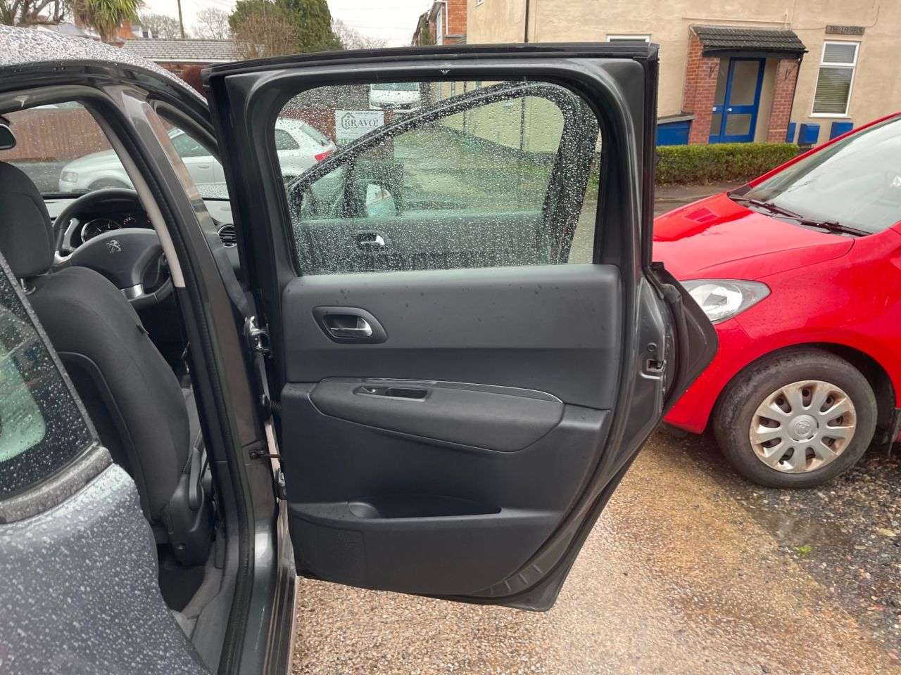 2014 PEUGEOT 3008 2014 PEUGEOT 3008