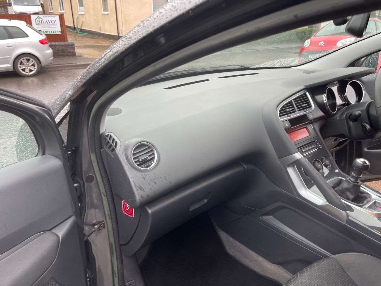 2014 PEUGEOT 3008 2014 PEUGEOT 3008