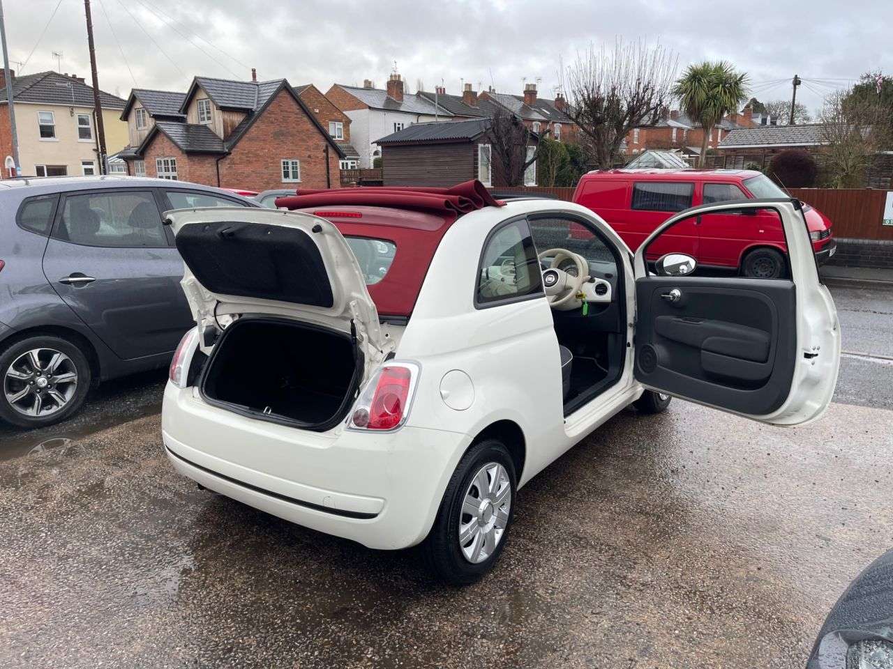 A 2014 FIAT 500C 1.2 Pop Convertible 2dr Petrol Manual Euro 6 (s/s) (69 bhp) A 2014 FIAT 500C 1.2 Pop Convertible 2dr Petrol Manual Euro 6 (s/s) (69 bhp)