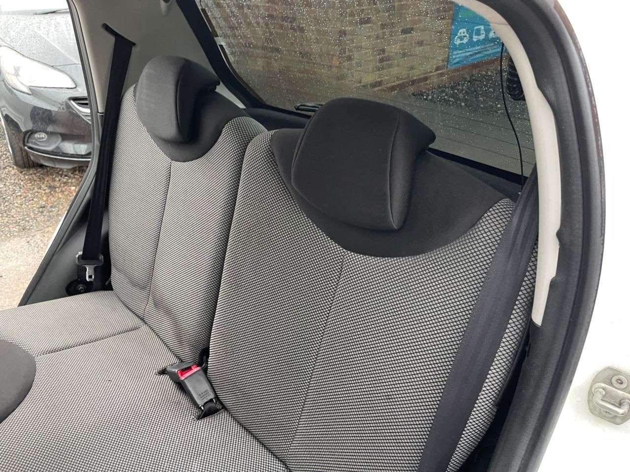 2013 TOYOTA AYGO 2013 TOYOTA AYGO