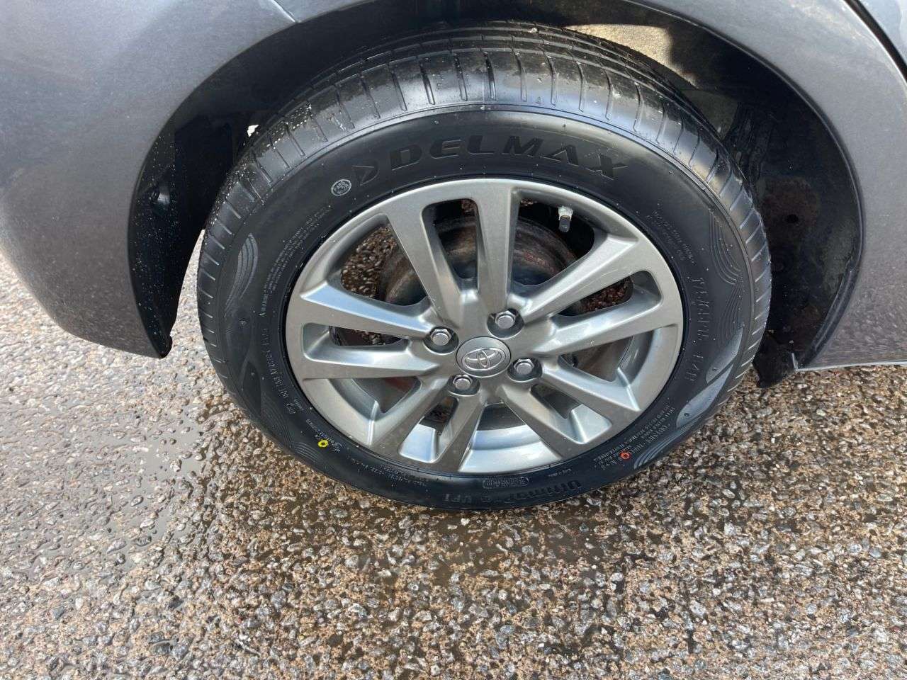 2015 TOYOTA YARIS 2015 TOYOTA YARIS