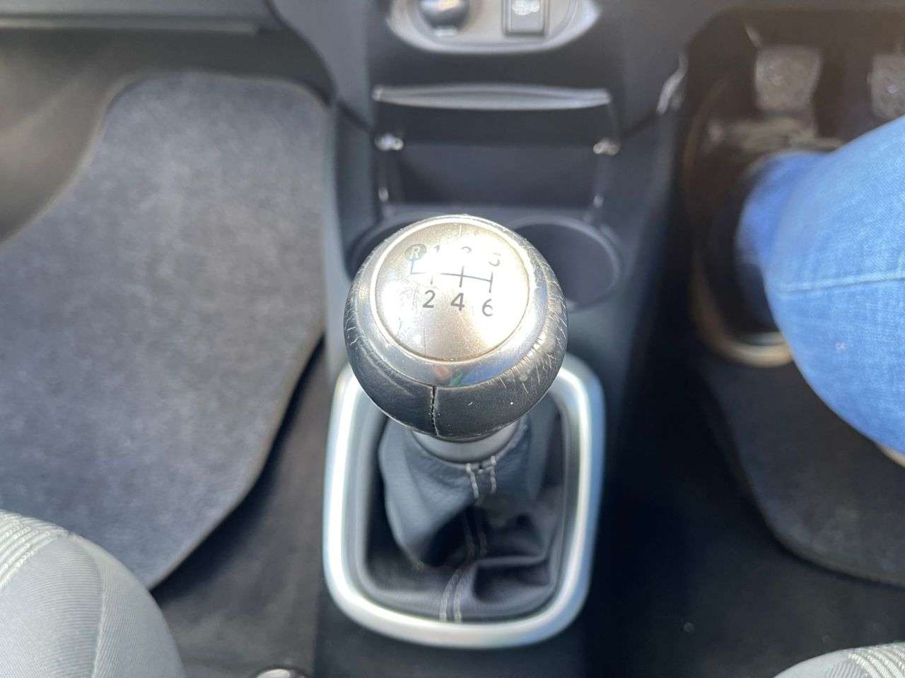 2015 TOYOTA YARIS 2015 TOYOTA YARIS