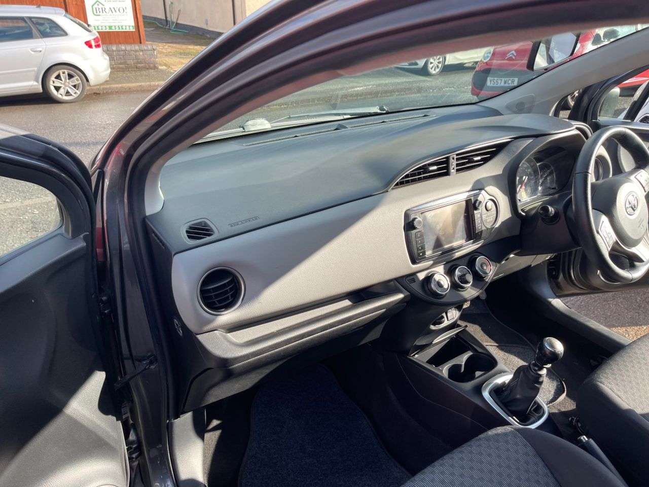 2015 TOYOTA YARIS 2015 TOYOTA YARIS