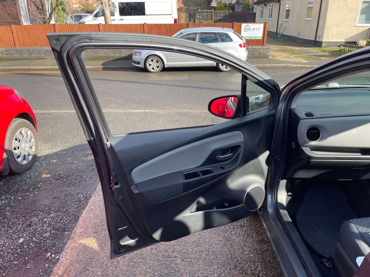 2015 TOYOTA YARIS 2015 TOYOTA YARIS