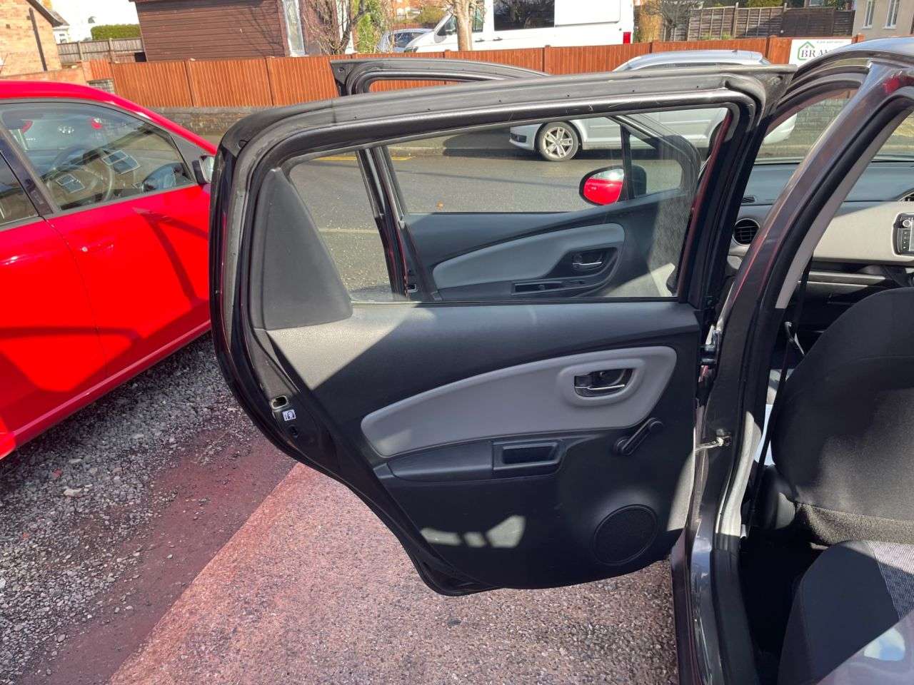 2015 TOYOTA YARIS 2015 TOYOTA YARIS