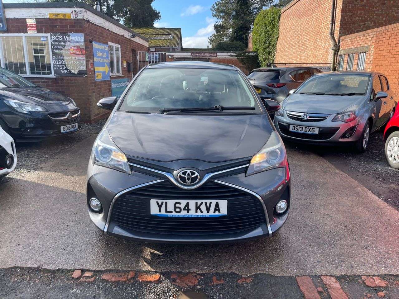 2015 TOYOTA YARIS 2015 TOYOTA YARIS