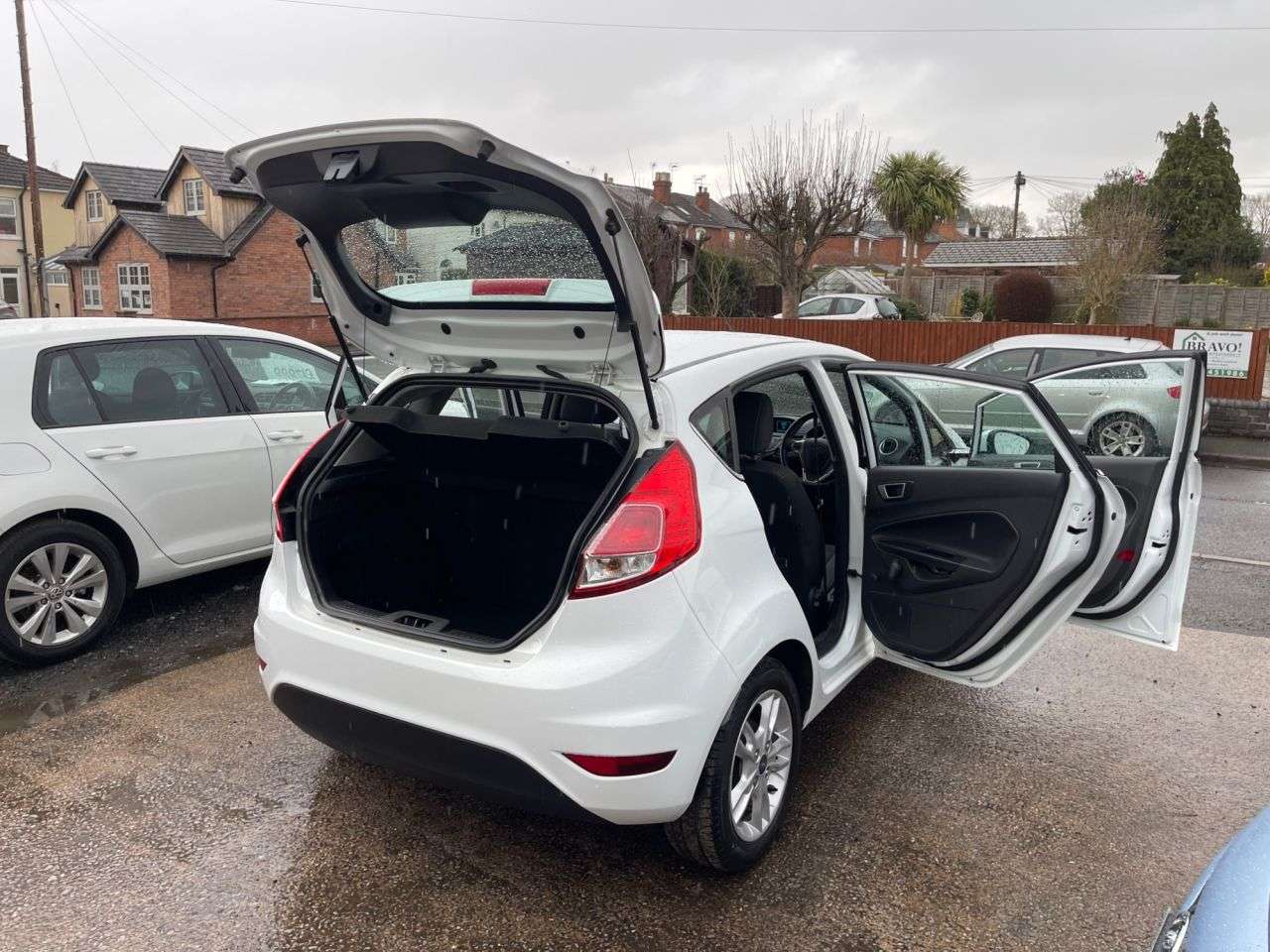 A 2014 FORD FIESTA 1.25 Zetec Hatchback 5dr Petrol Manual Euro 5 (82 ps) A 2014 FORD FIESTA 1.25 Zetec Hatchback 5dr Petrol Manual Euro 5 (82 ps)
