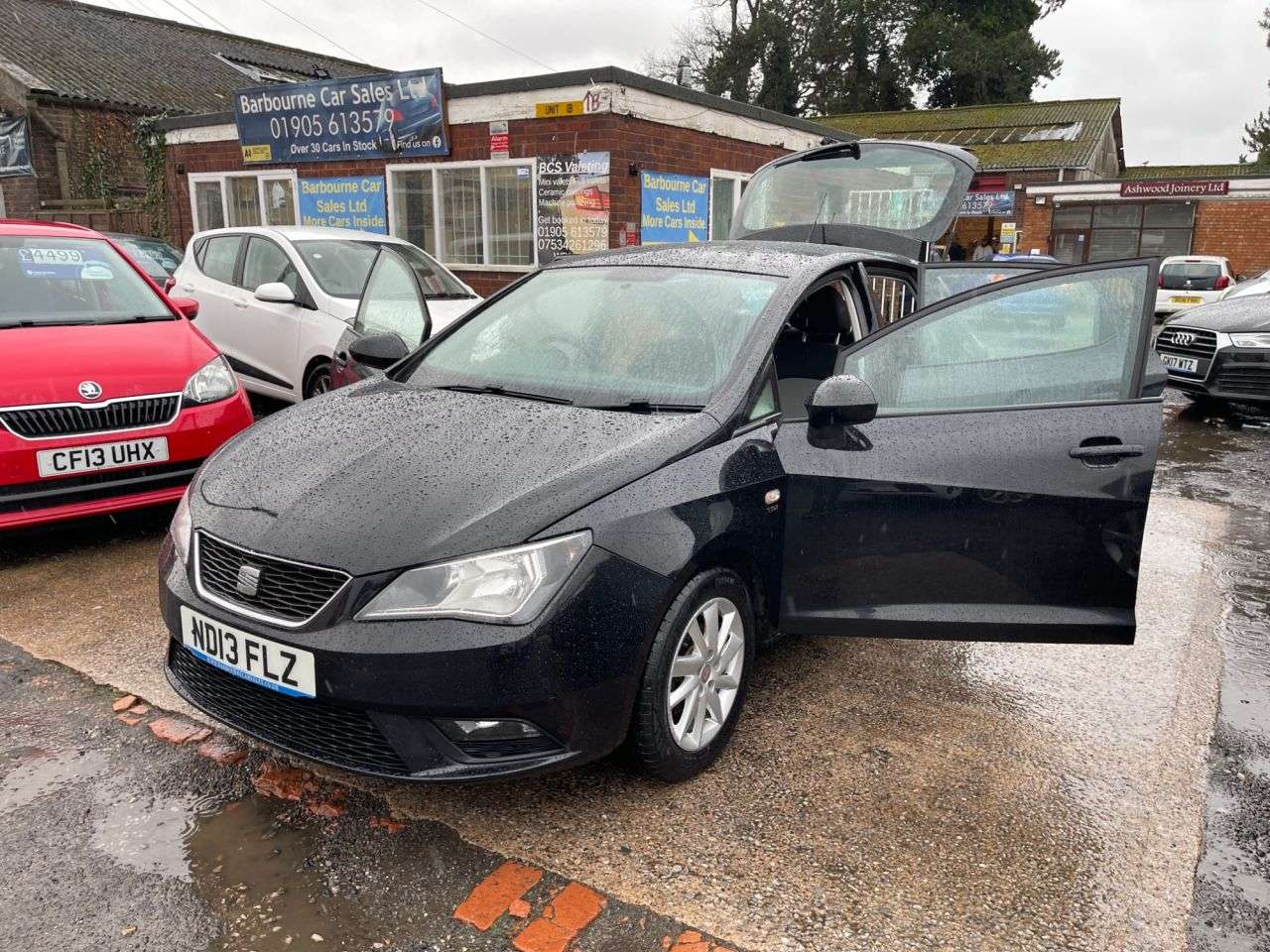 A 2013 SEAT IBIZA 1.2 TSI SE Hatchback 5dr Petrol DSG Euro 5 (105 ps) A 2013 SEAT IBIZA 1.2 TSI SE Hatchback 5dr Petrol DSG Euro 5 (105 ps)