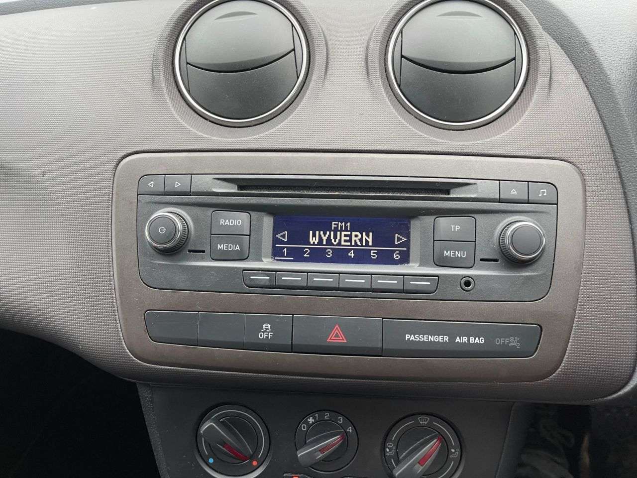 2013 SEAT IBIZA 2013 SEAT IBIZA