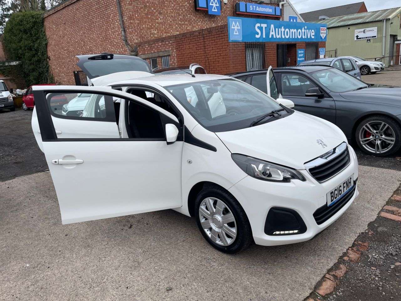 2016 PEUGEOT 108 2016 PEUGEOT 108