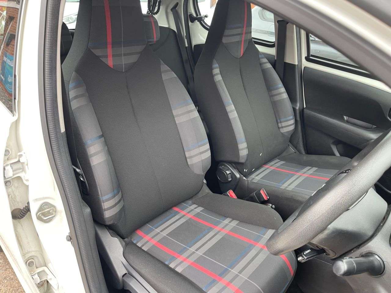 2016 PEUGEOT 108 2016 PEUGEOT 108