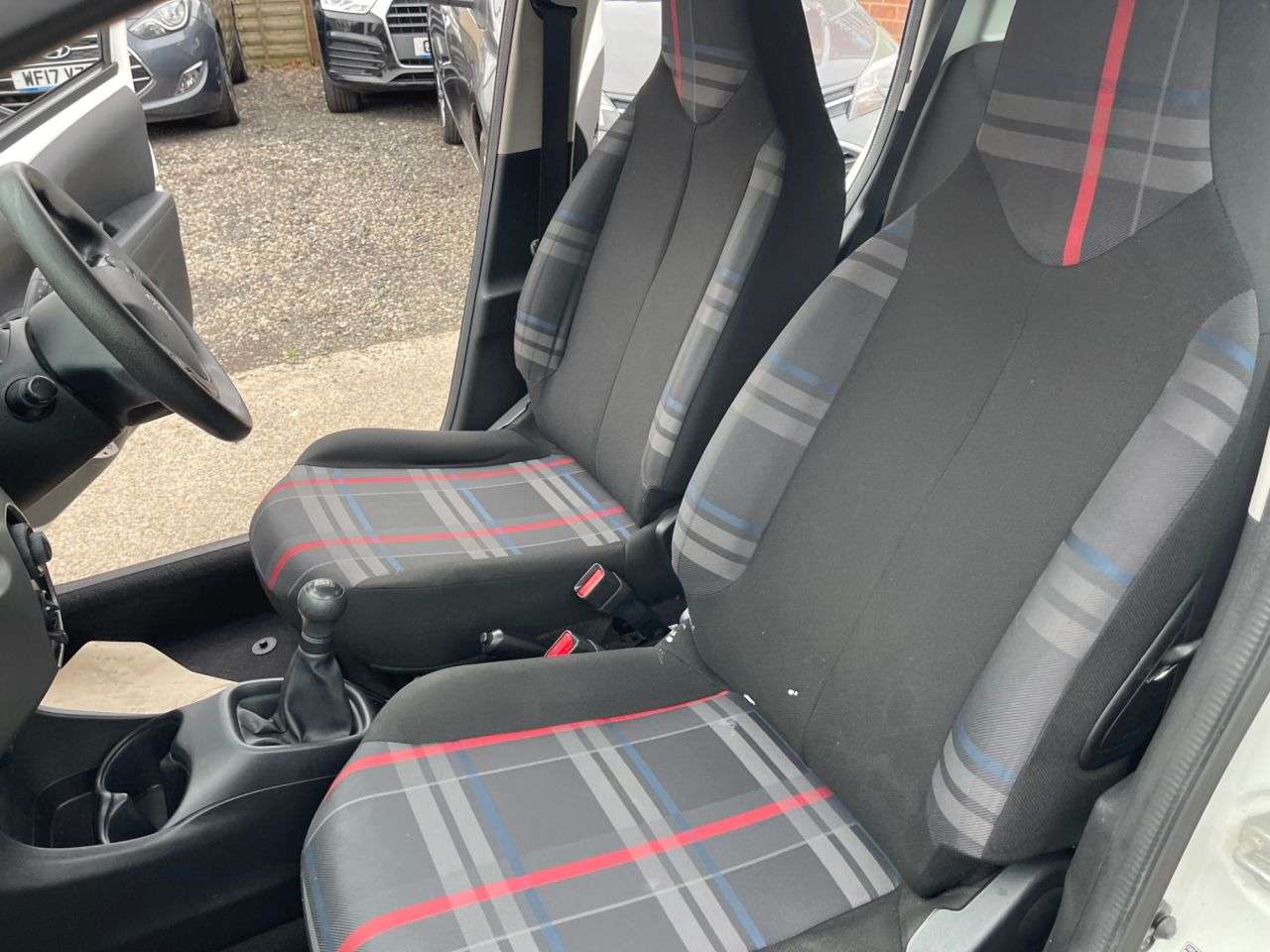 2016 PEUGEOT 108 2016 PEUGEOT 108