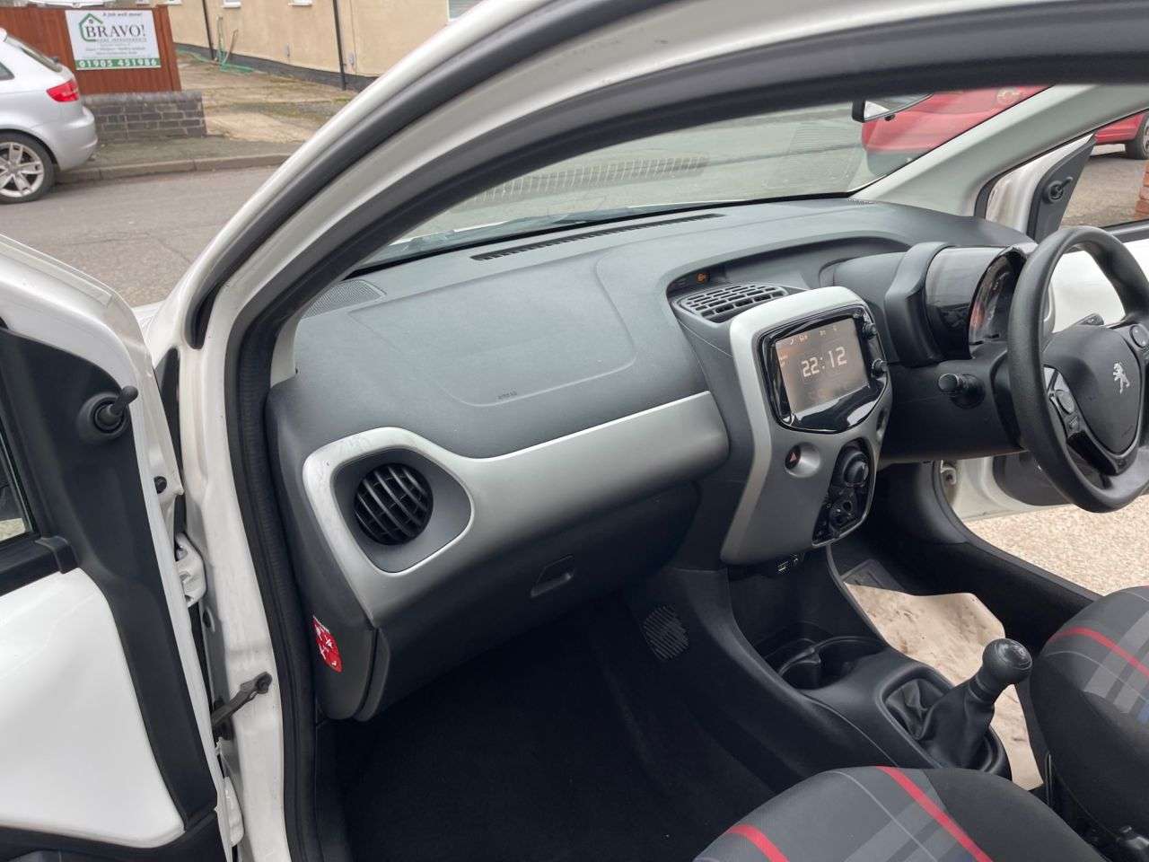 2016 PEUGEOT 108 2016 PEUGEOT 108