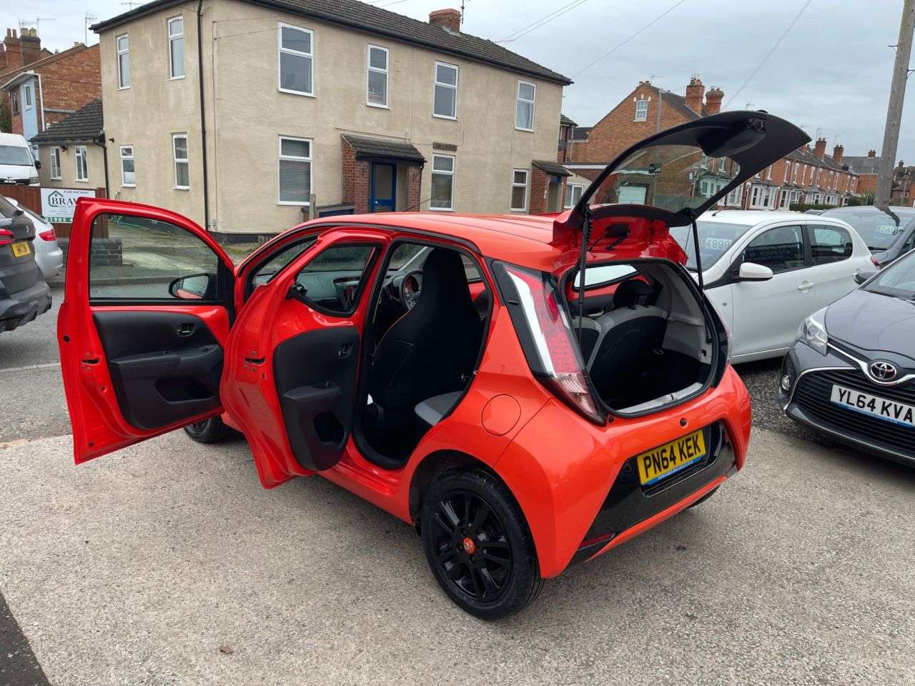 A 2014 TOYOTA AYGO 1.0 VVT-i x-cite Hatchback 5dr Petrol Manual Euro 5 Euro 5 (68 ps) A 2014 TOYOTA AYGO 1.0 VVT-i x-cite Hatchback 5dr Petrol Manual Euro 5 Euro 5 (68 ps)