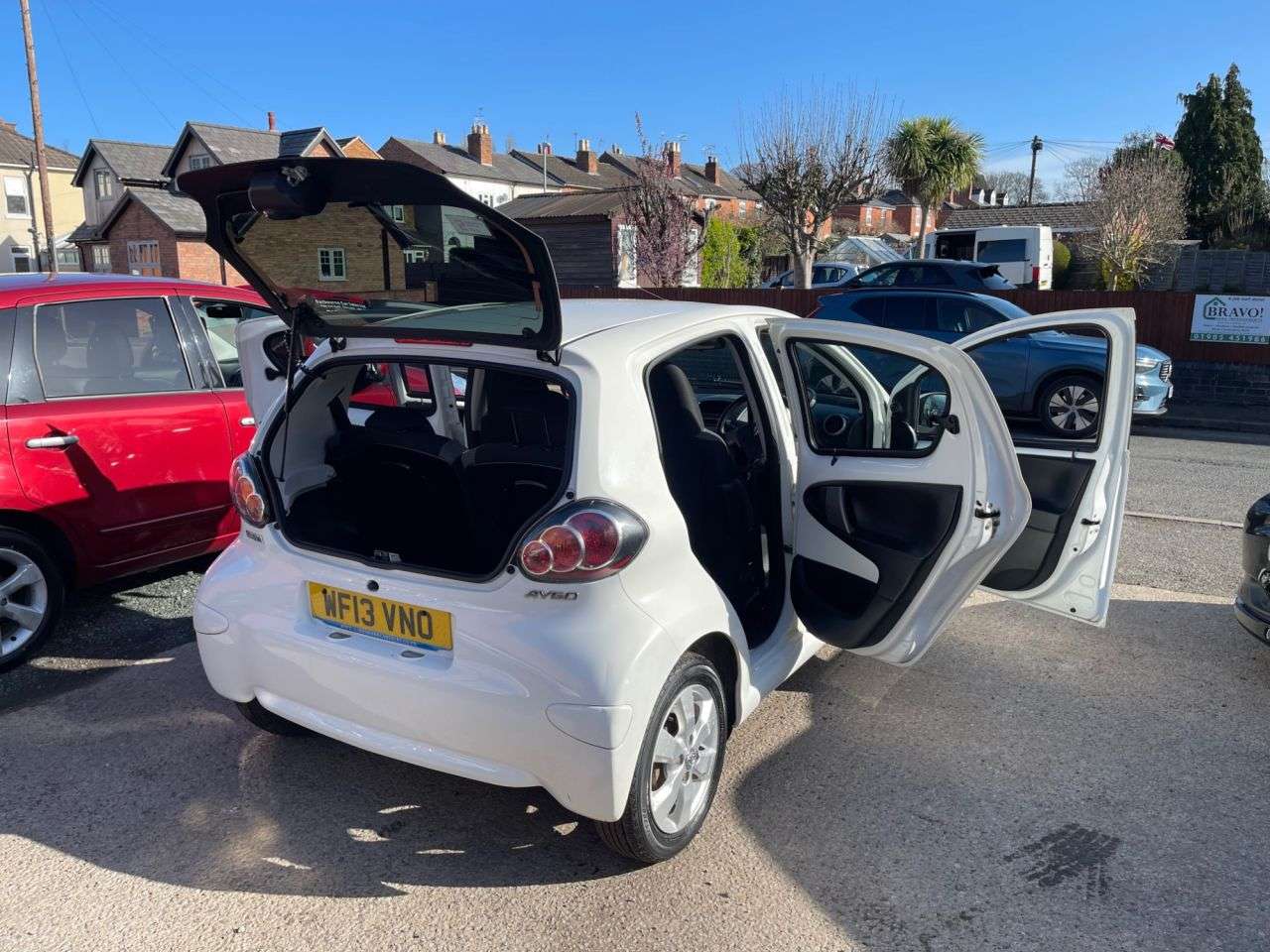 A 2013 TOYOTA AYGO 1.0 VVT-i Fire Hatchback 5dr Petrol Manual Euro 5 (67 ps) A 2013 TOYOTA AYGO 1.0 VVT-i Fire Hatchback 5dr Petrol Manual Euro 5 (67 ps)
