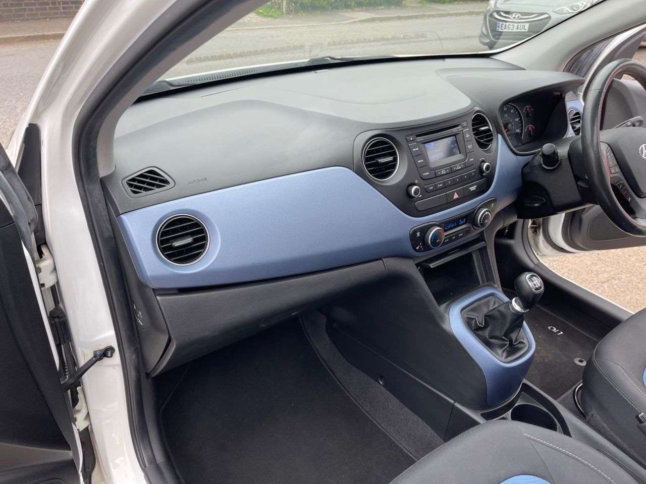2015 HYUNDAI I10 2015 HYUNDAI I10