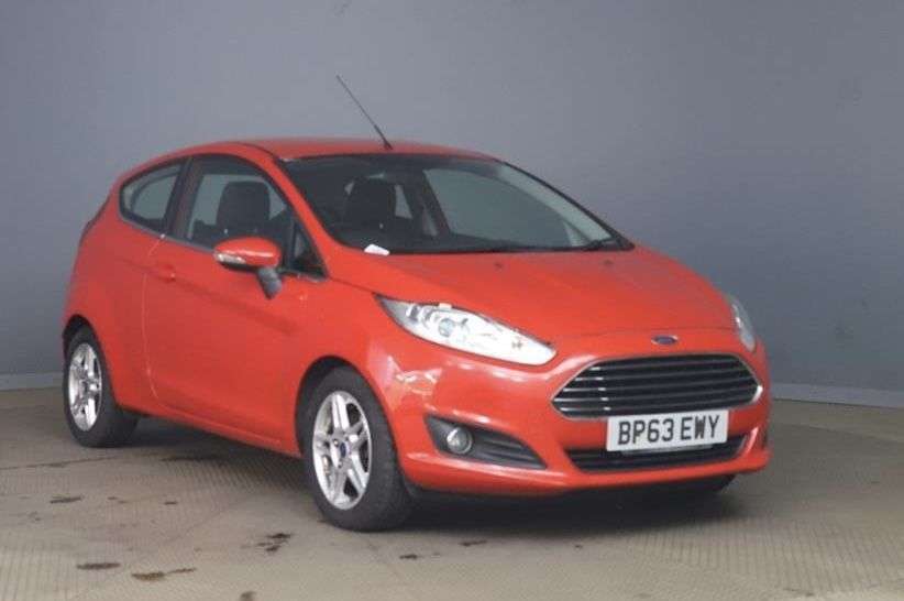 A 2014 FORD FIESTA 1.25 Zetec Hatchback 3dr Petrol Manual Euro 5 (82 ps) A 2014 FORD FIESTA 1.25 Zetec Hatchback 3dr Petrol Manual Euro 5 (82 ps)