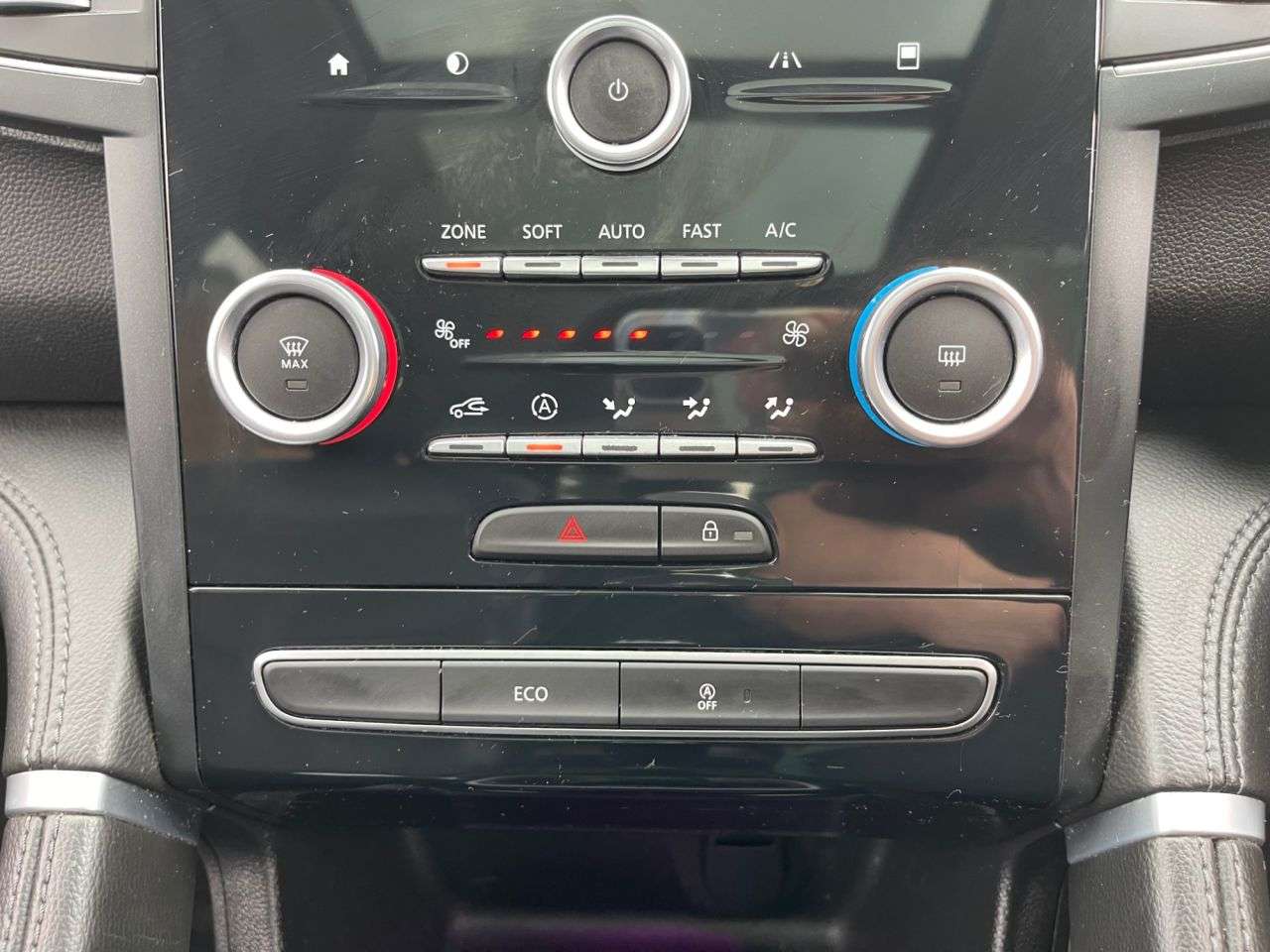 2017 RENAULT KOLEOS 2017 RENAULT KOLEOS