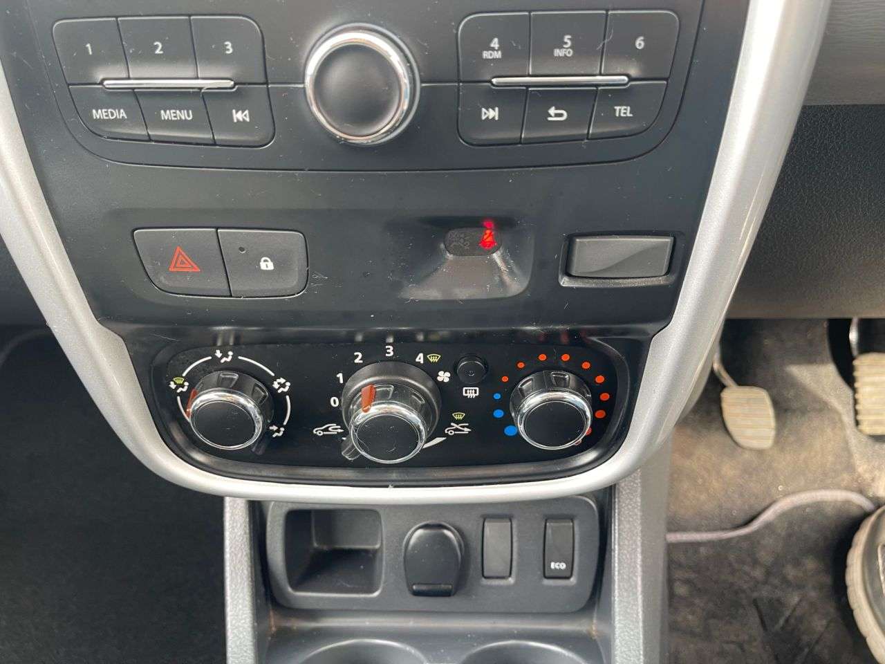 2015 DACIA DUSTER 2015 DACIA DUSTER