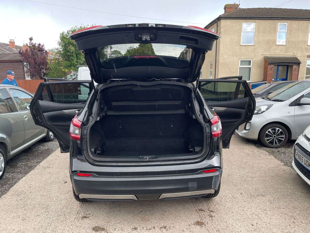A 2017 NISSAN QASHQAI 1.5 dCi N-Connecta SUV 5dr Diesel Manual Euro 6 (s/s) (110 ps) A 2017 NISSAN QASHQAI 1.5 dCi N-Connecta SUV 5dr Diesel Manual Euro 6 (s/s) (110 ps)