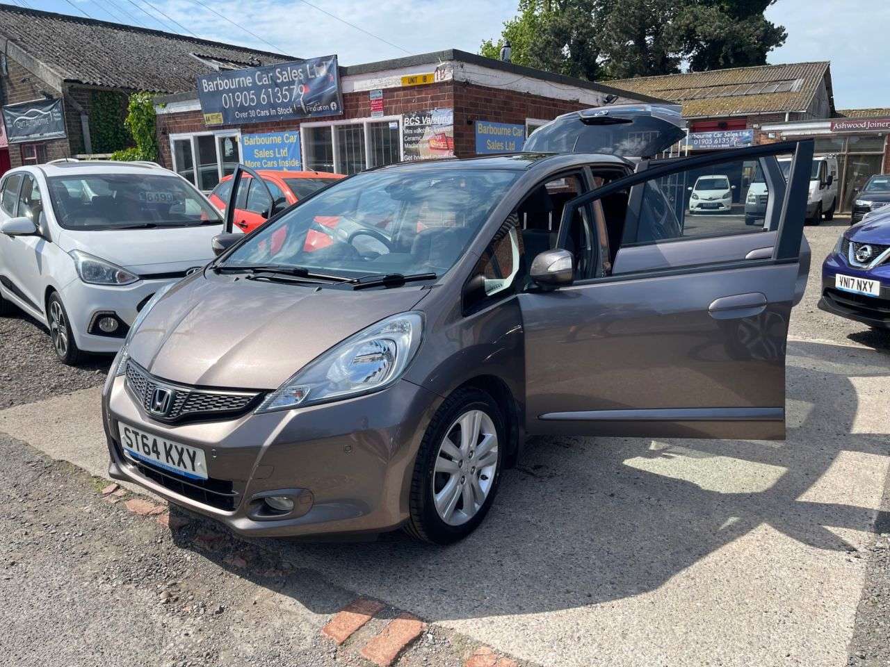 A 2015 HONDA JAZZ 1.4 i-VTEC EX Hatchback 5dr Petrol CVT Euro 5 (99 ps) A 2015 HONDA JAZZ 1.4 i-VTEC EX Hatchback 5dr Petrol CVT Euro 5 (99 ps)