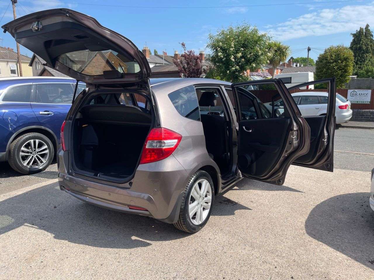A 2015 HONDA JAZZ 1.4 i-VTEC EX Hatchback 5dr Petrol CVT Euro 5 (99 ps) A 2015 HONDA JAZZ 1.4 i-VTEC EX Hatchback 5dr Petrol CVT Euro 5 (99 ps)