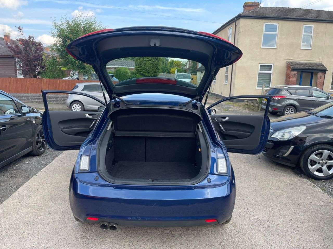A 2014 AUDI A1 1.4 TFSI CoD Sport Hatchback 3dr Petrol Manual Euro 5 (s/s) (140 ps) A 2014 AUDI A1 1.4 TFSI CoD Sport Hatchback 3dr Petrol Manual Euro 5 (s/s) (140 ps)