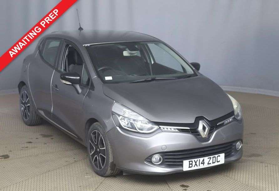 A 2014 RENAULT CLIO 1.5 dCi Dynamique MediaNav Hatchback 5dr Diesel Manual Euro 5 (s/s) (90 ps) A 2014 RENAULT CLIO 1.5 dCi Dynamique MediaNav Hatchback 5dr Diesel Manual Euro 5 (s/s) (90 ps)