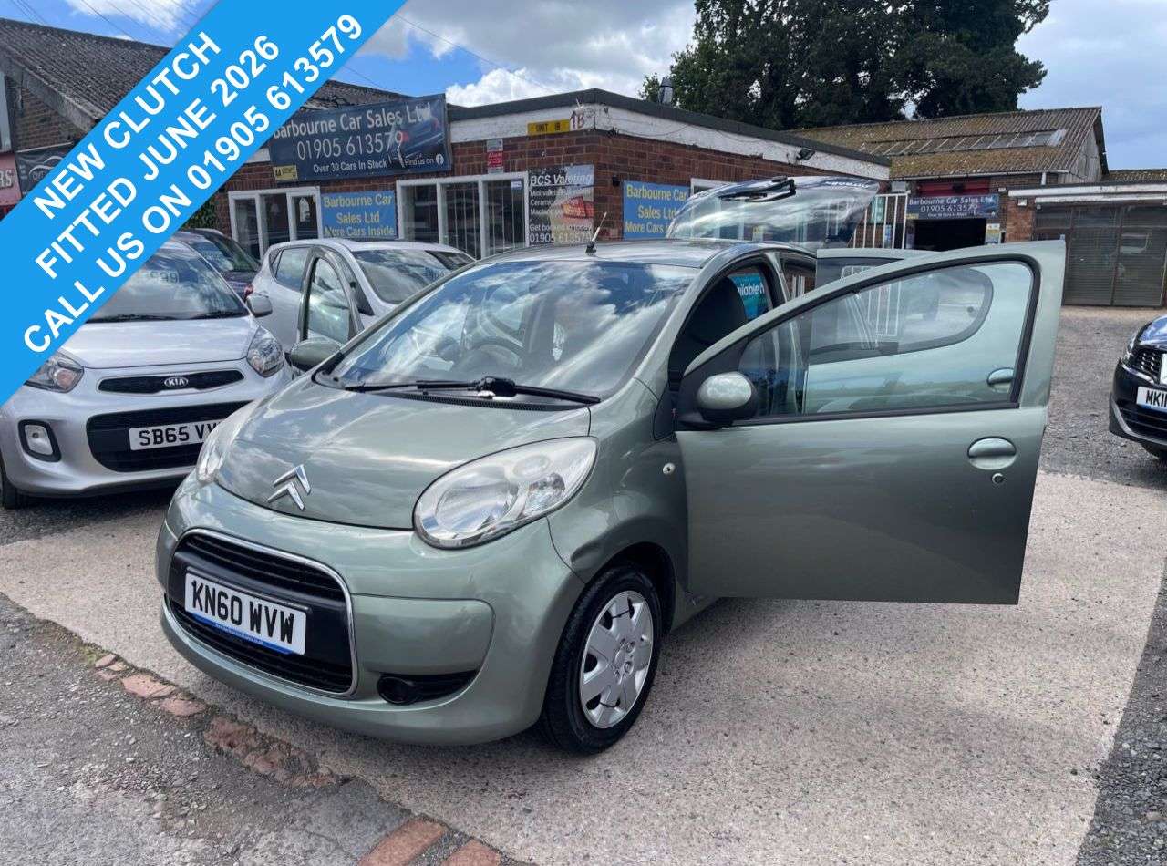 A 2010 CITROEN C1 1.0i VTR+ Hatchback 5dr Petrol Manual Euro 5 (68 ps) A 2010 CITROEN C1 1.0i VTR+ Hatchback 5dr Petrol Manual Euro 5 (68 ps)