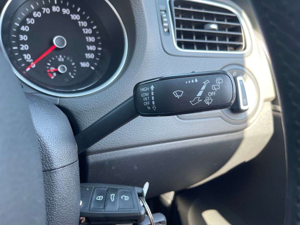 2014 VOLKSWAGEN POLO 2014 VOLKSWAGEN POLO