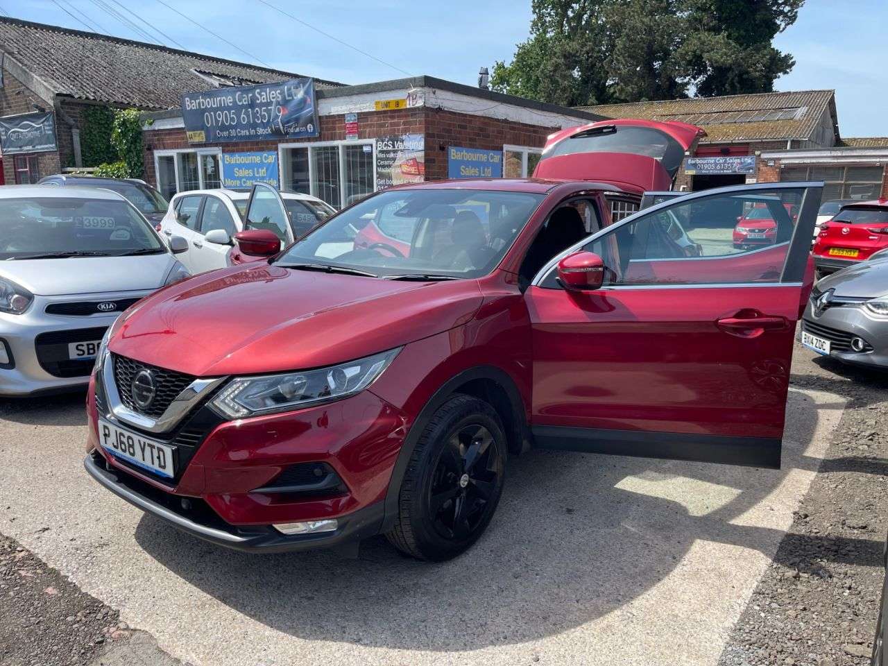 A 2019 NISSAN QASHQAI 1.5 dCi Acenta Premium SUV 5dr Diesel Manual Euro 6 (s/s) (115 ps) A 2019 NISSAN QASHQAI 1.5 dCi Acenta Premium SUV 5dr Diesel Manual Euro 6 (s/s) (115 ps)