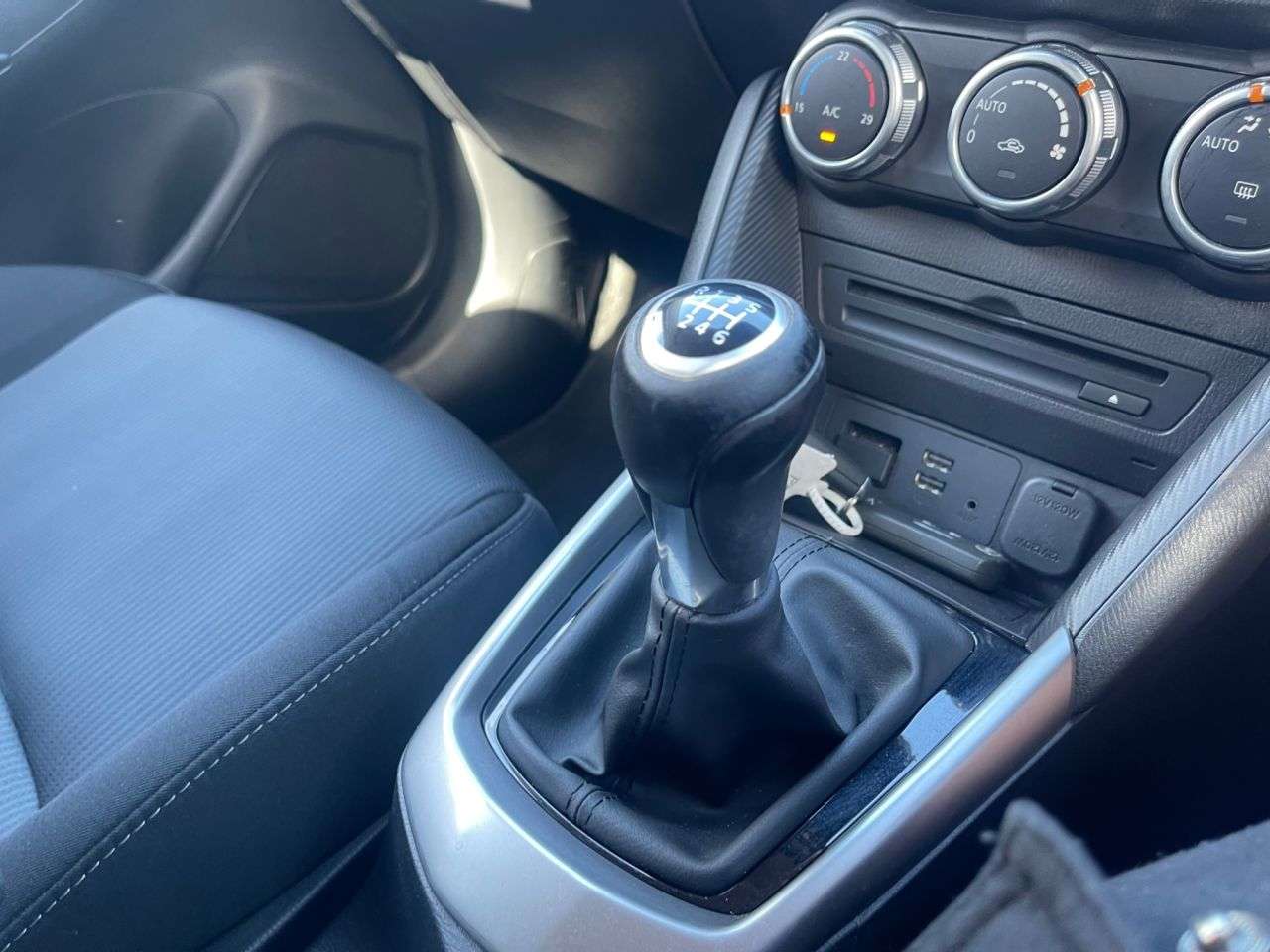 2015 MAZDA CX-3 2015 MAZDA CX-3