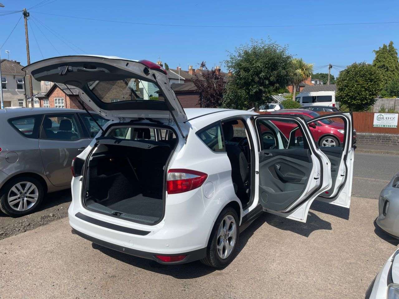 A 2014 FORD C-MAX 1.6 TDCi Zetec MPV 5dr Diesel Manual Euro 5 (115 ps) A 2014 FORD C-MAX 1.6 TDCi Zetec MPV 5dr Diesel Manual Euro 5 (115 ps)
