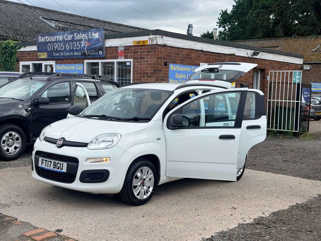A 2017 FIAT PANDA 1.2 Easy + Hatchback 5dr Petrol Manual Euro 6 (69 bhp) A 2017 FIAT PANDA 1.2 Easy + Hatchback 5dr Petrol Manual Euro 6 (69 bhp)