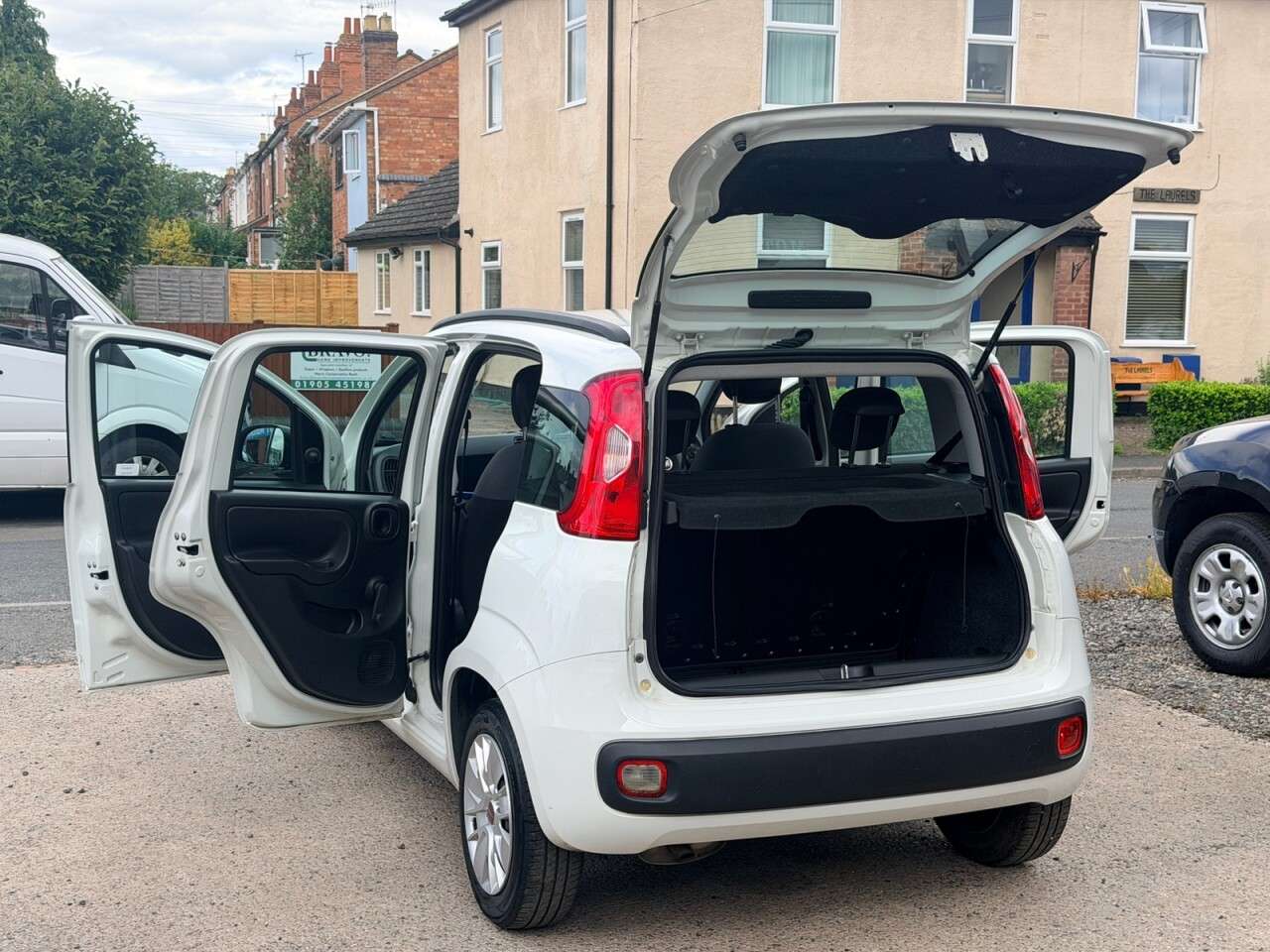 A 2017 FIAT PANDA 1.2 Easy + Hatchback 5dr Petrol Manual Euro 6 (69 bhp) A 2017 FIAT PANDA 1.2 Easy + Hatchback 5dr Petrol Manual Euro 6 (69 bhp)