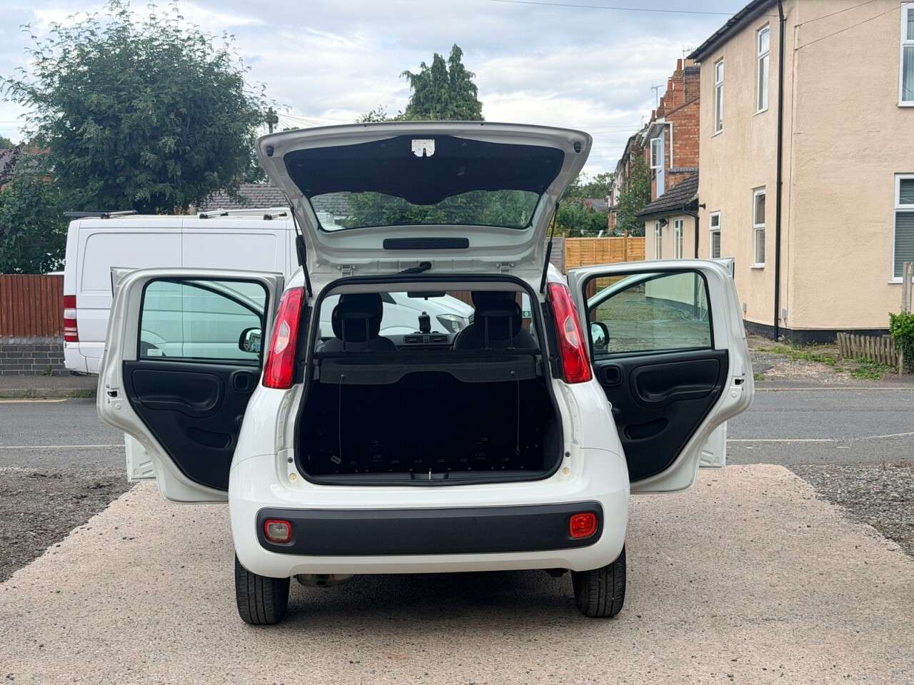 A 2017 FIAT PANDA 1.2 Easy + Hatchback 5dr Petrol Manual Euro 6 (69 bhp) A 2017 FIAT PANDA 1.2 Easy + Hatchback 5dr Petrol Manual Euro 6 (69 bhp)