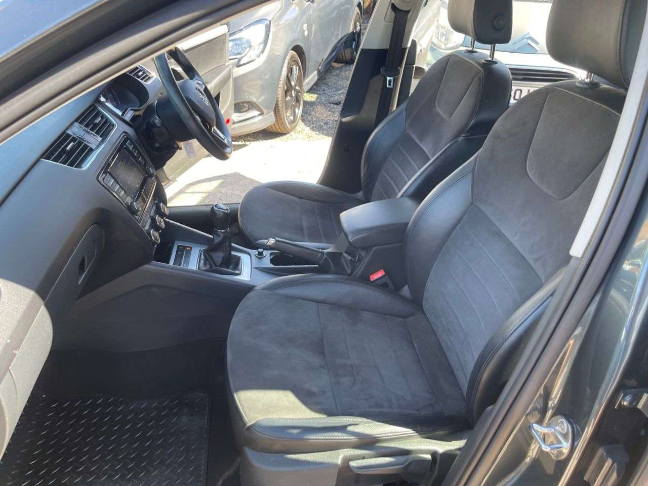 2015 SKODA OCTAVIA 2015 SKODA OCTAVIA
