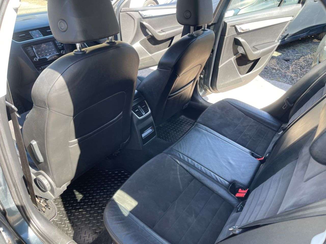 2015 SKODA OCTAVIA 2015 SKODA OCTAVIA