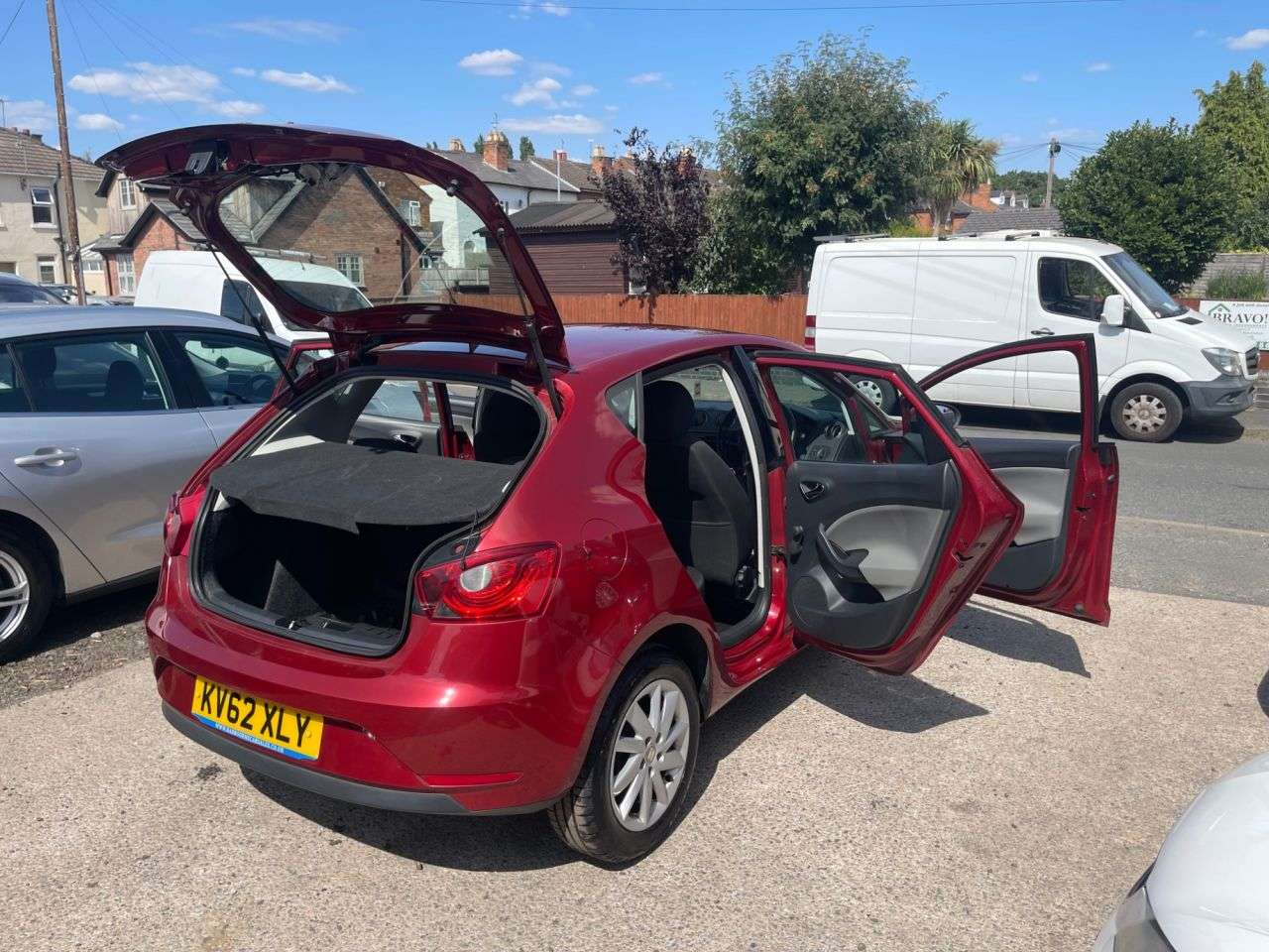 A 2012 SEAT IBIZA 1.4 SE Hatchback 5dr Petrol Manual Euro 5 (85 ps) A 2012 SEAT IBIZA 1.4 SE Hatchback 5dr Petrol Manual Euro 5 (85 ps)