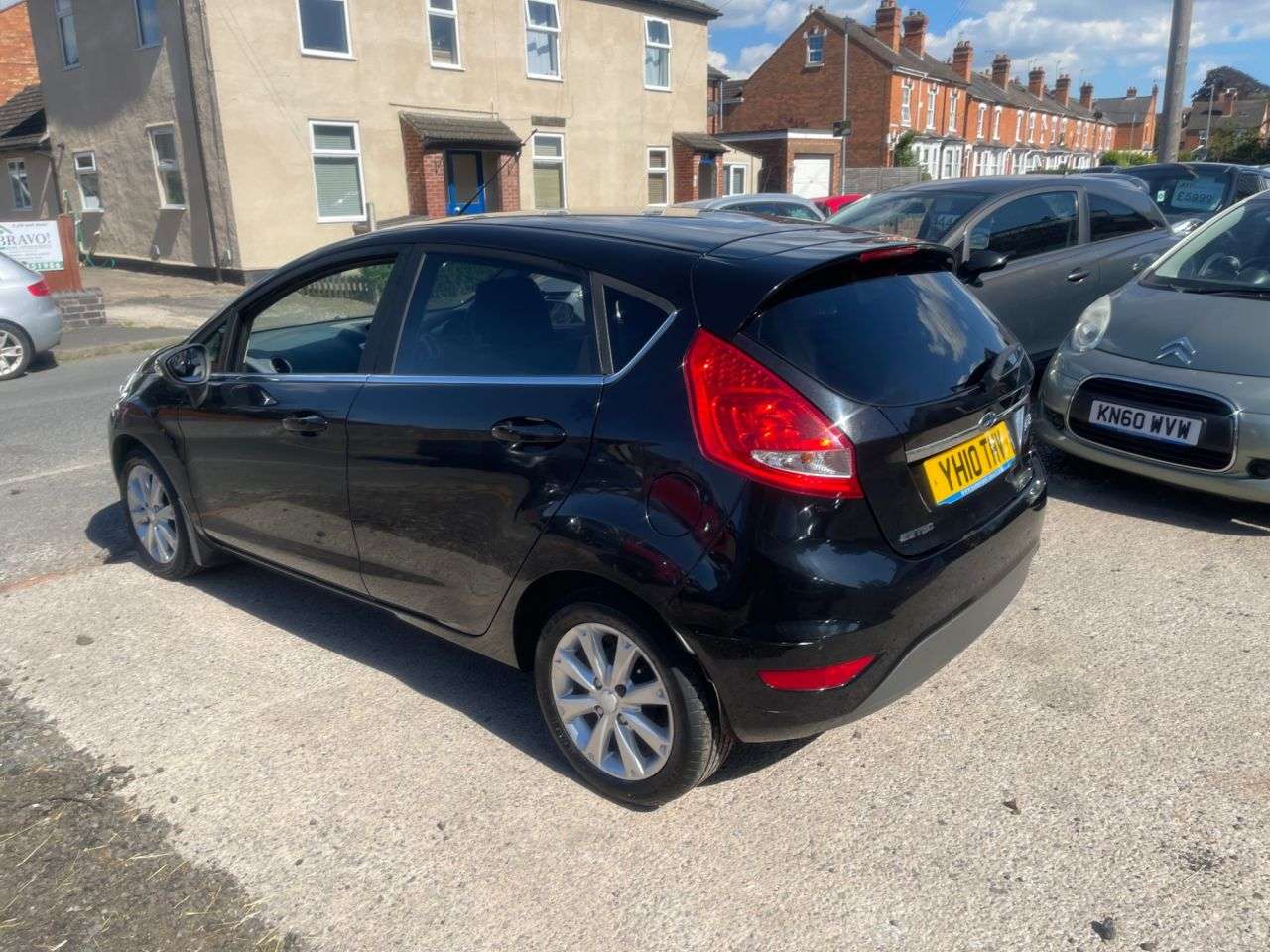 2010 FORD FIESTA 2010 FORD FIESTA